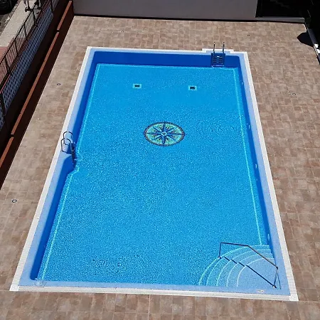 Sun Holidays Hotell *