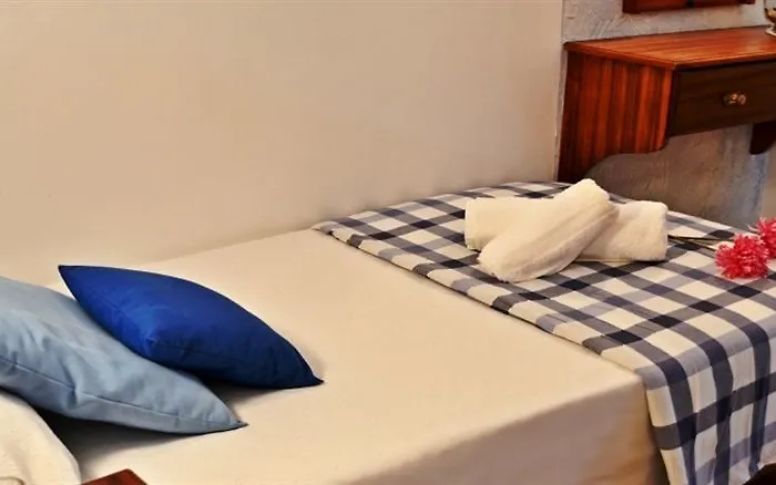 太阳假日酒店 拉克鲁斯