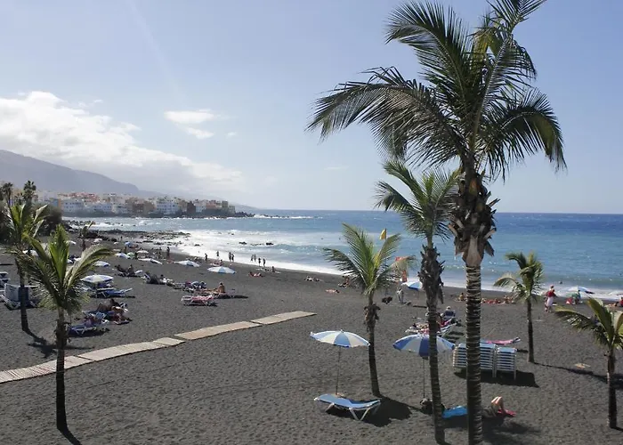 太阳假日酒店 *