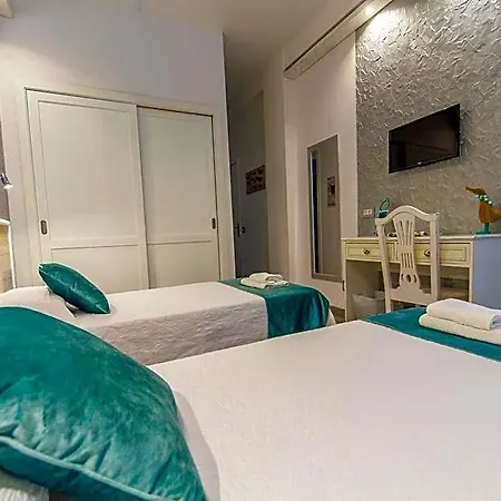 Sun Holidays Hotel