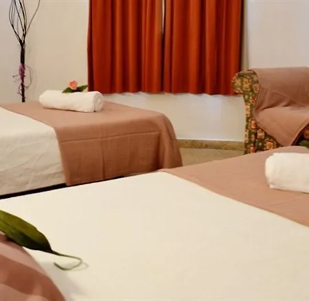 Sun Holidays Hotell