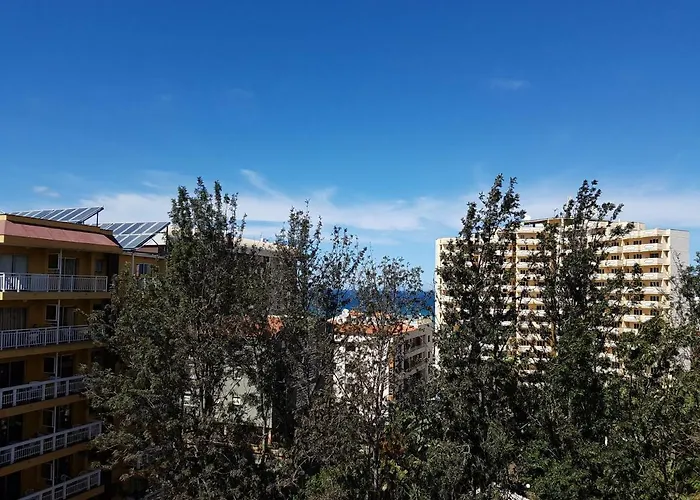 Sun Holidays Отель *