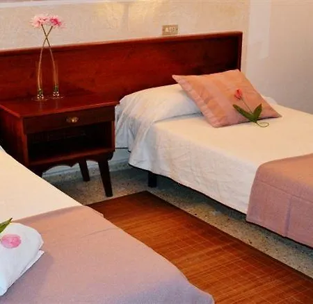 Sun Holidays Hotel *